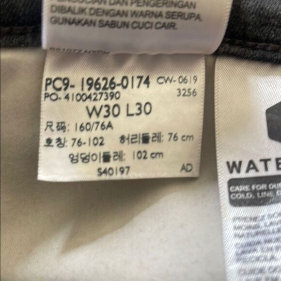 Levi’s 311 shaping skinny women’s studded jeans size 30 - Picture 10 of 10